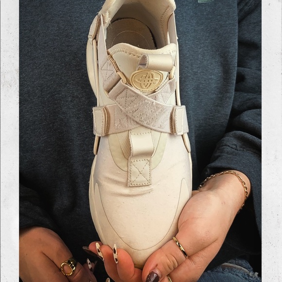 NIKE AIR HURACHES - Picture 2 of 9